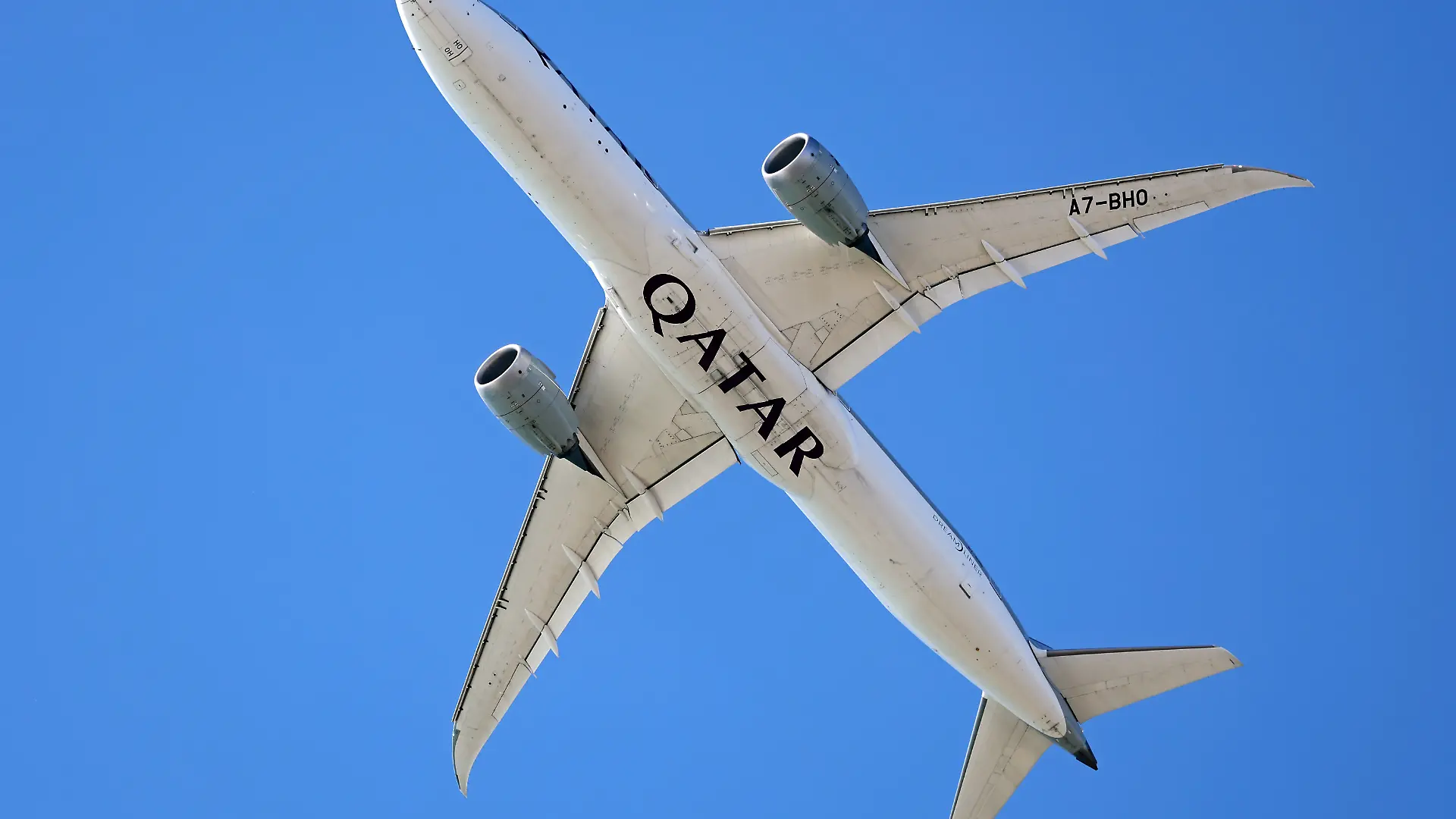 Ein Flugzeug der Airline Qatar Airways. (Symbolfoto)