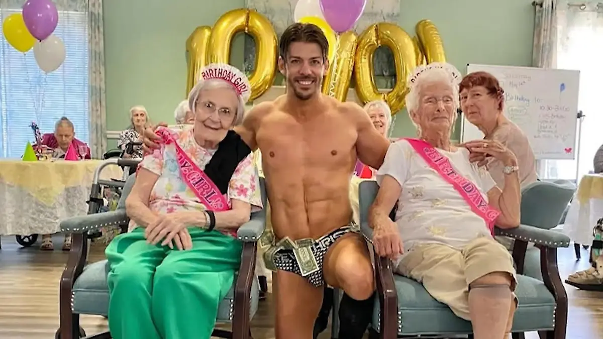 Strip-Show im Altenheim! DIESER Feuerwehrmann macht Omis heiß Sexy Überraschung zum Geburtstag