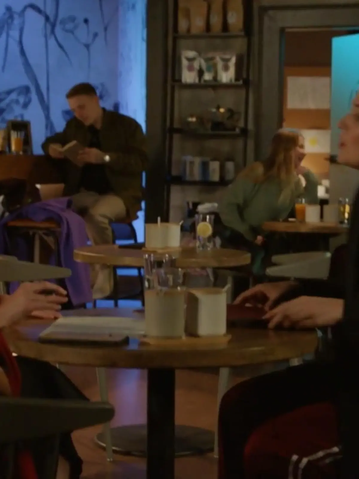 Bild zu: "Alicia will Katrin austricksen"