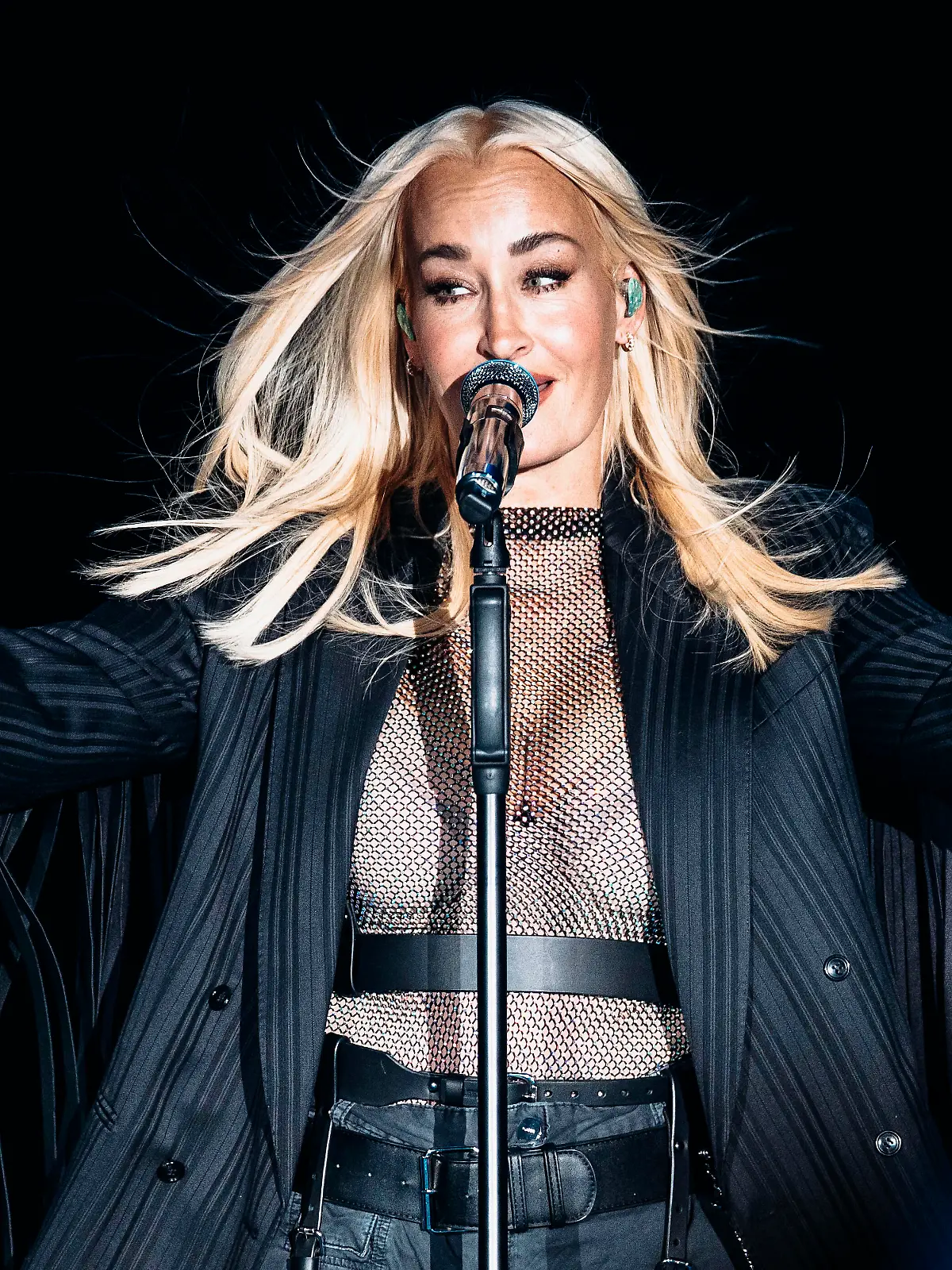 Sarah Connor live bei ‘Antenne Thüringen - Das Konzert 2025’ in der Messehalle. Erfurt, 22.11.2025