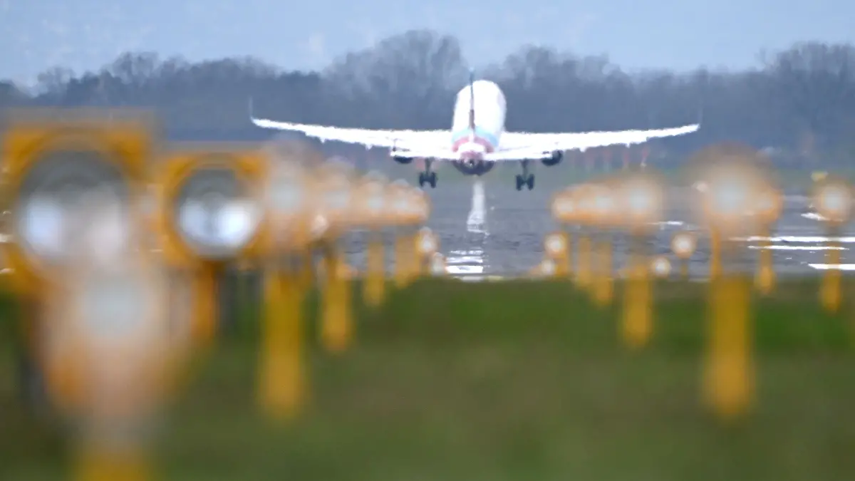Eurowings schickt nun einen Evakuierungsflug aus Riad nach Köln. Ein französischer Rückholflug musste wegen Raketenbeschuss sogar umkehren. (Symbolbild)