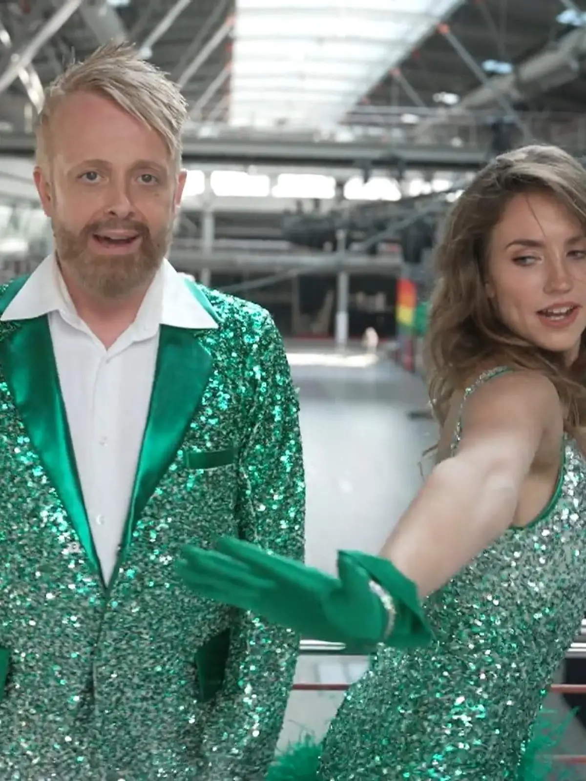 Bild zu: "Die „Let’s Dance”-Kandidaten tanzen sich warm"