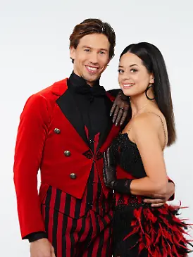 Joel Mattli mit Malika Dzumaev
