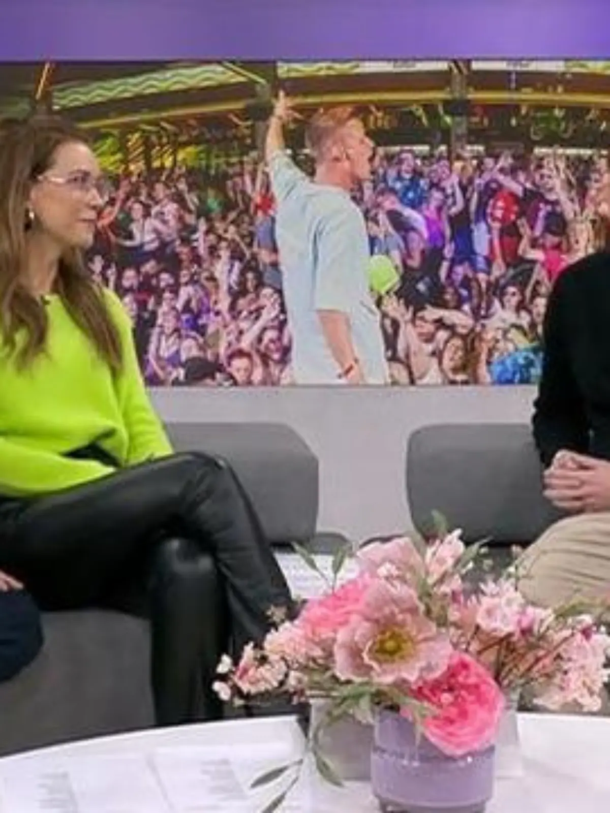 Bild zu: "Geld, Freundin und Chris Tall! Das sind Julians Sommer-Pläne"