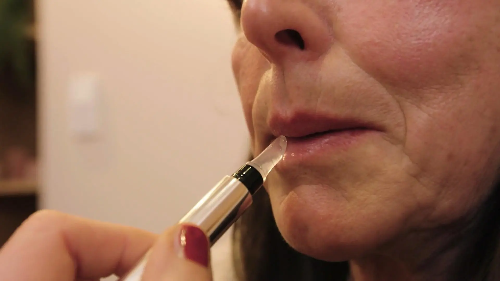 Volle Lippen ohne Spritze – geht das wirklich? Beauty-Gadgets im Test