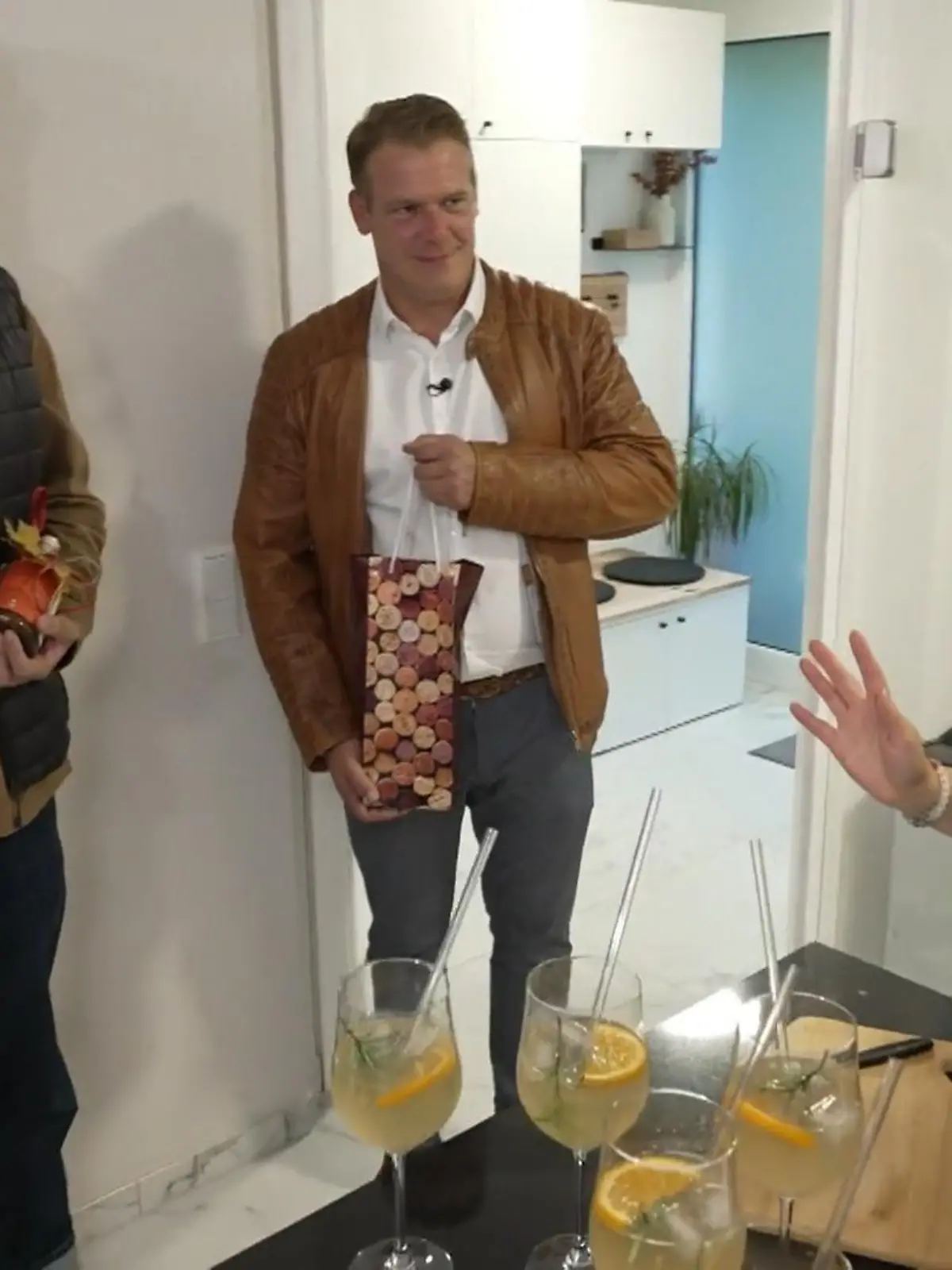 Bild zu: "Chiarina ist voll auf den Aperitif fixiert"