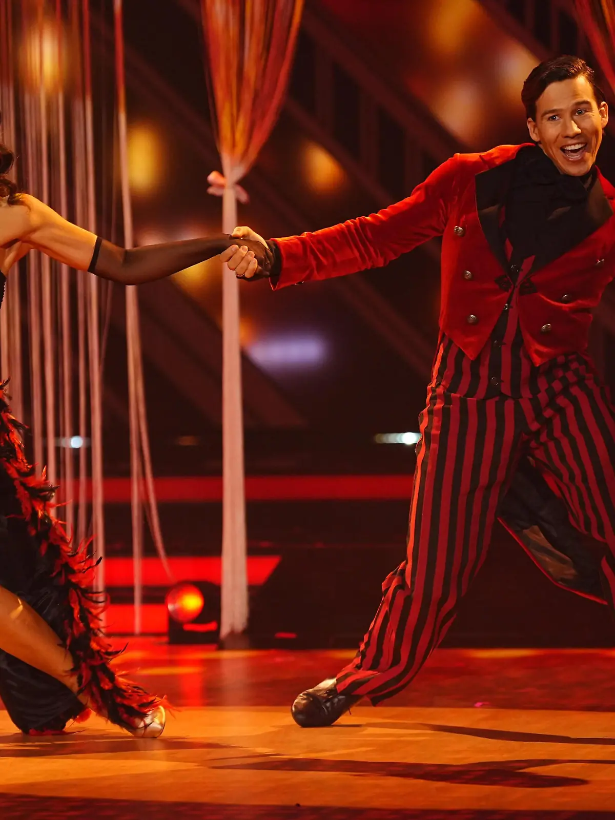 Bild zu: "Joel Mattli überzeugt mit dem Quickstep - doch die Jury will mehr!"