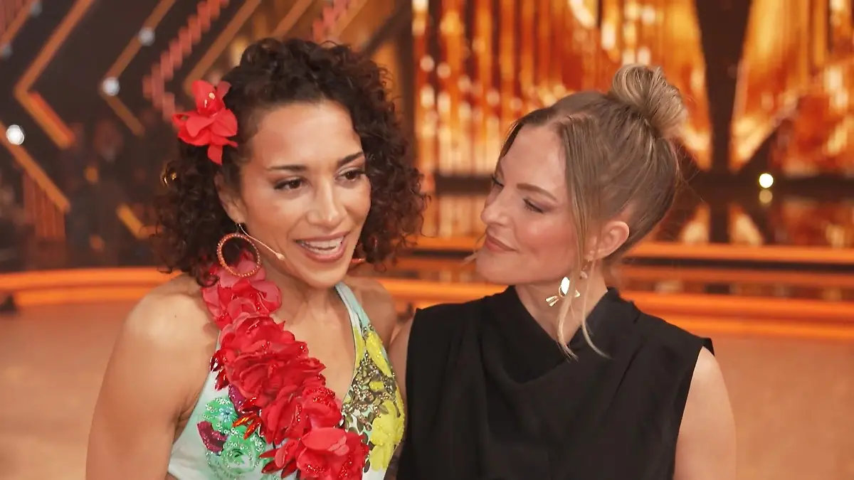 Sandy rührt Nadja mit Liebeserklärung zu Tränen Emotionale Unterstützung im Studio