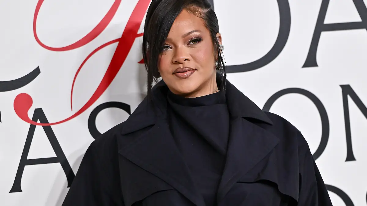 Rihanna attends the CFDA Fashion Awards, hosted by The Council of Fashion Designers of America, at The American Museum of Natural History on Monday, Nov. 3, 2025, in New York. (Photo by Evan Agostini/Invision/AP)