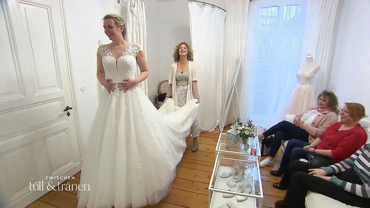 Eva sucht den perfekten Rücken Wunschkleid mit Bedingung