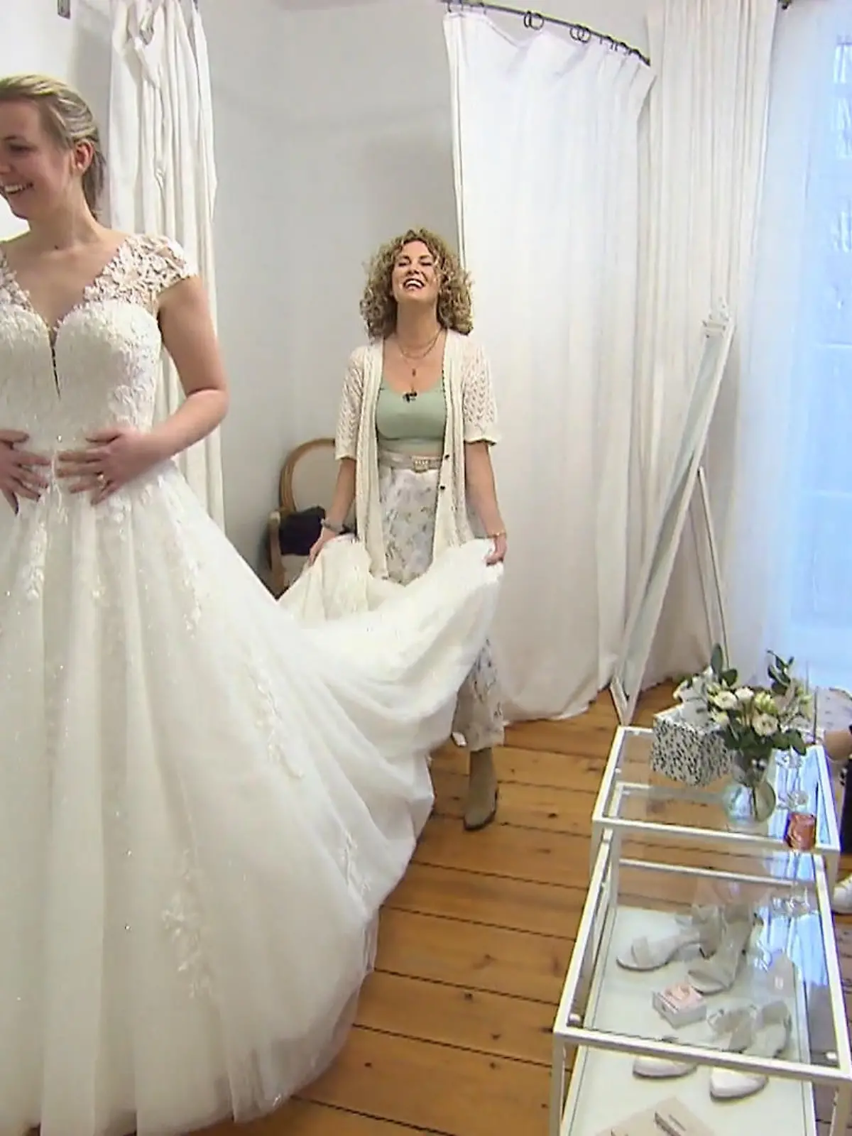 Bild zu: "Eva sucht den perfekten Rücken"