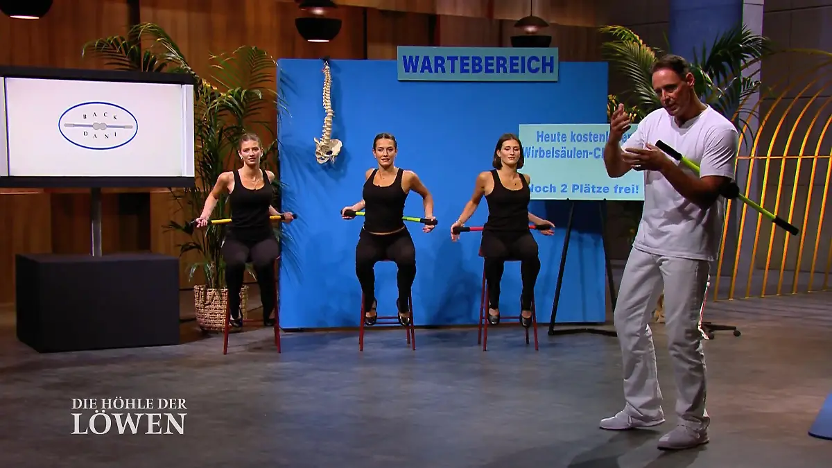 Daniel setzt auf starke Rückenmuskeln Rücken-Pitch mit Familie