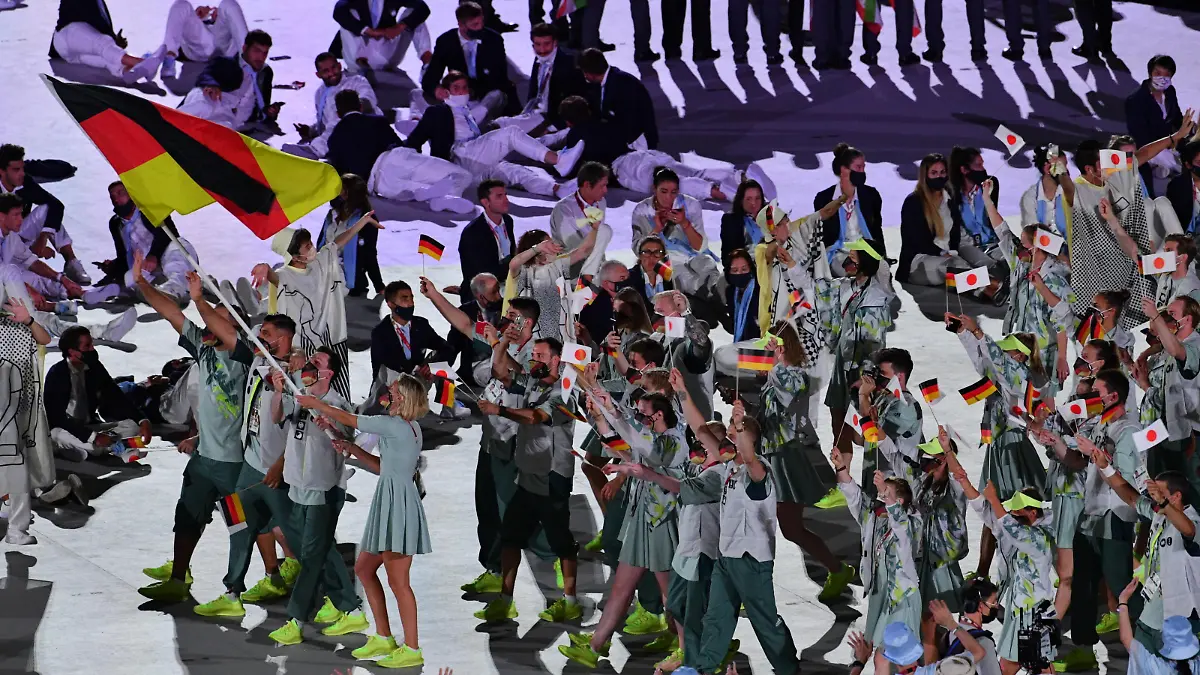  Germany delegation GER, JULY 23, 2021 : Tokyo 2020 Olympic Games, Olympische Spiele, Olympia, OS Opening Ceremony at the Olympic Stadium in Tokyo, Japan. Noxthirdxpartyxsales PUBLICATIONxNOTxINxJPN 165278090