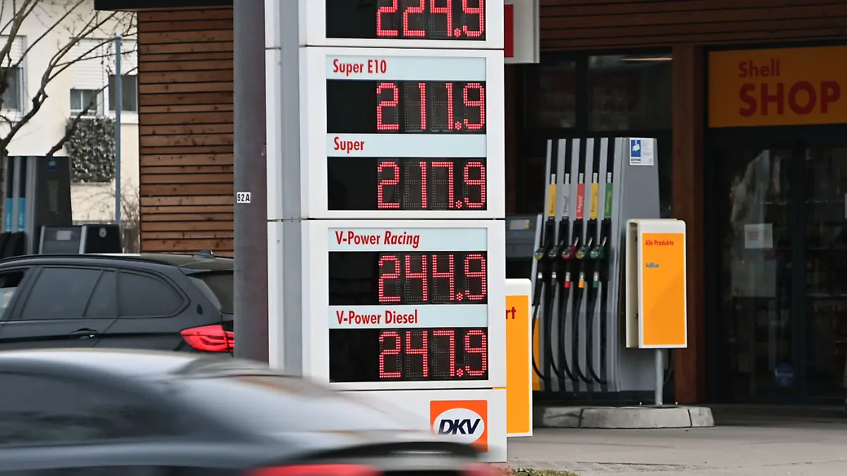 Tankstellenverband befürchtet Spritpreis von über 2,50 Euro