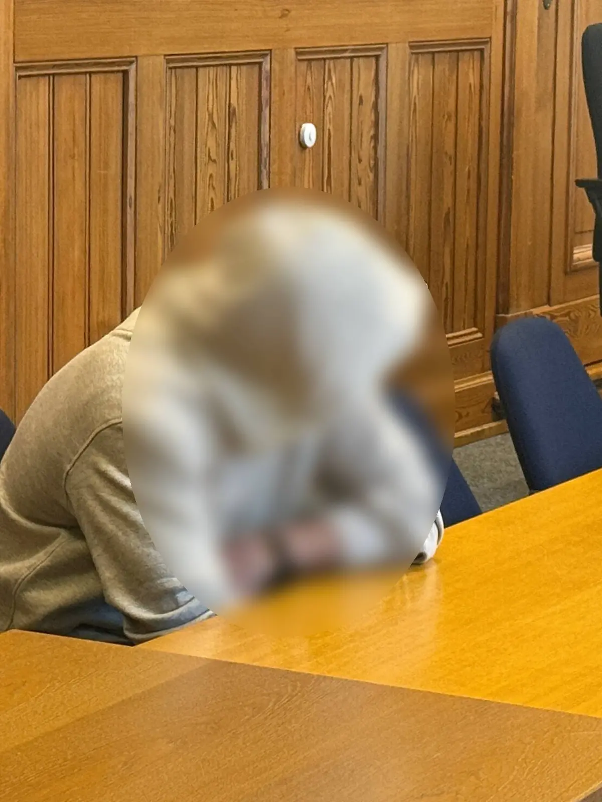 Bild zu: "Stiftete der eigene Vater seinen Sohn (17) zum Mord an seiner Schwester an?"