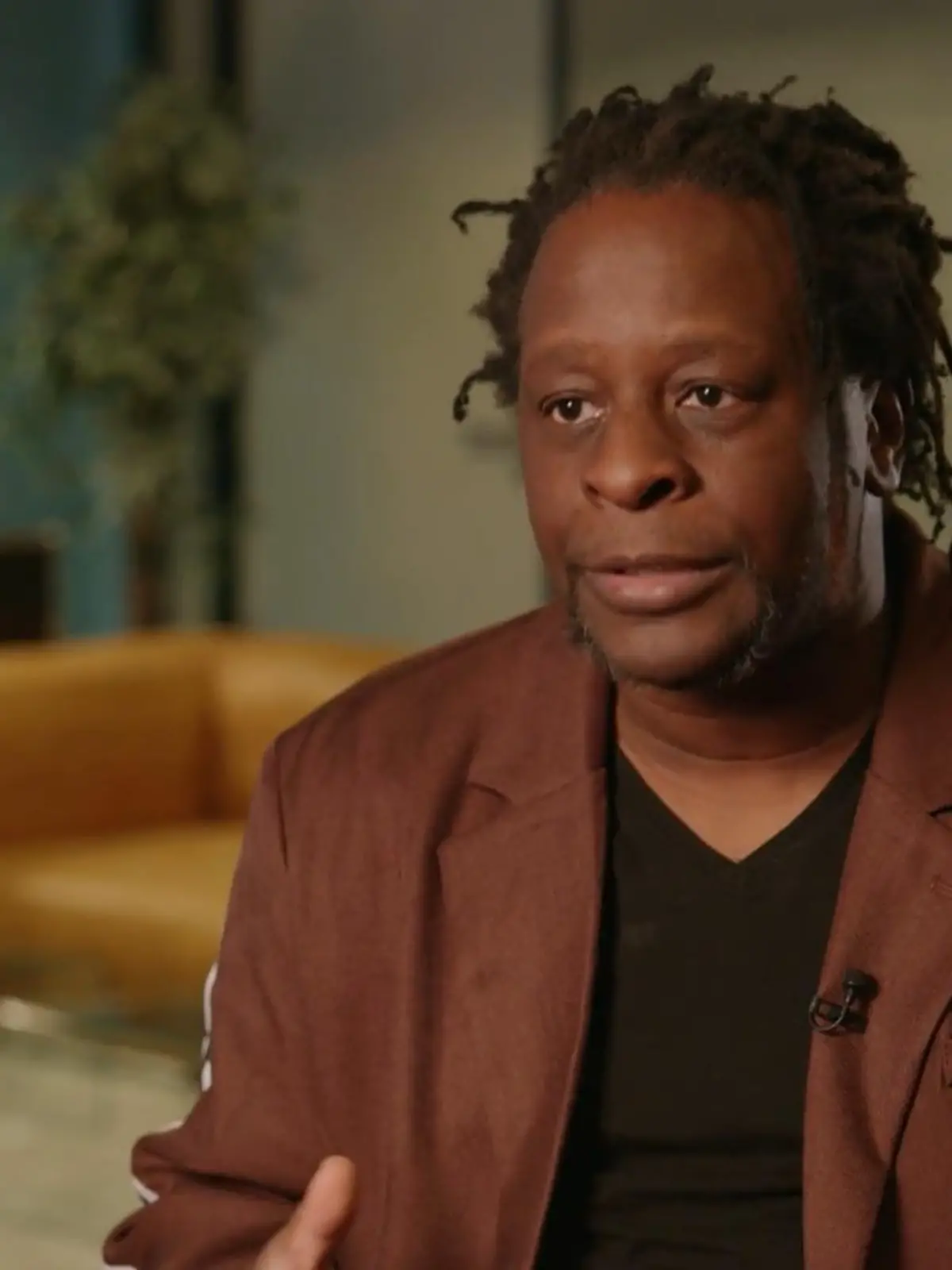 Bild zu: "After-Baby-Body-Eklat! Mola Adebisi wehrt sich gegen Vorwürfe"