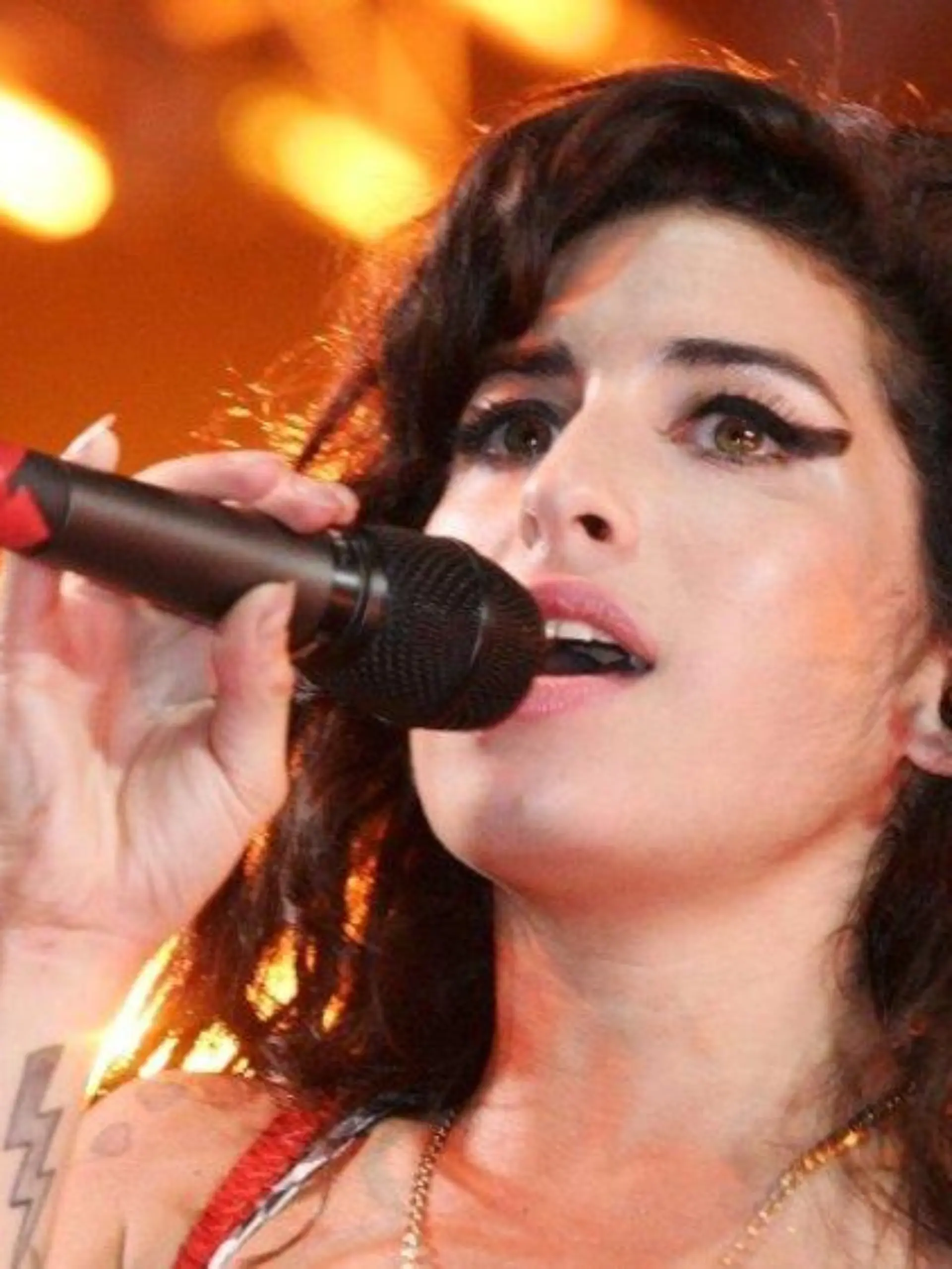 Was wissen wir heute über den Tod von Amy Winehouse?