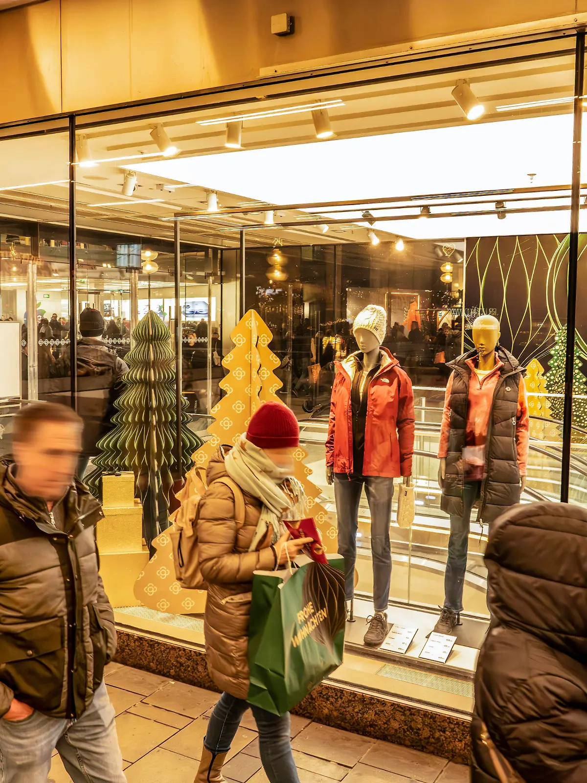 Bild zu: "Zukunft dieser acht Galeria-Filialen steht plötzlich wieder auf der Kippe"