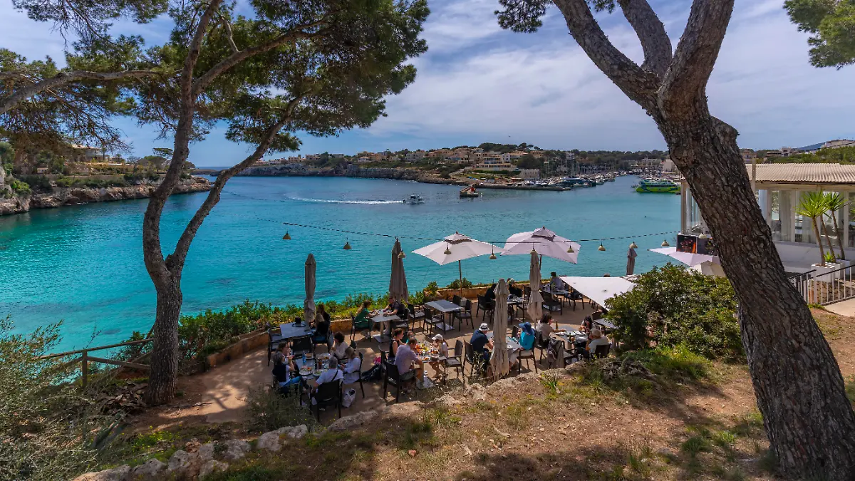 Aufregung in Porto Cristo: Ein Restaurant reserviert über die Hälfte der Tische für Einheimische. (Symbolbild)