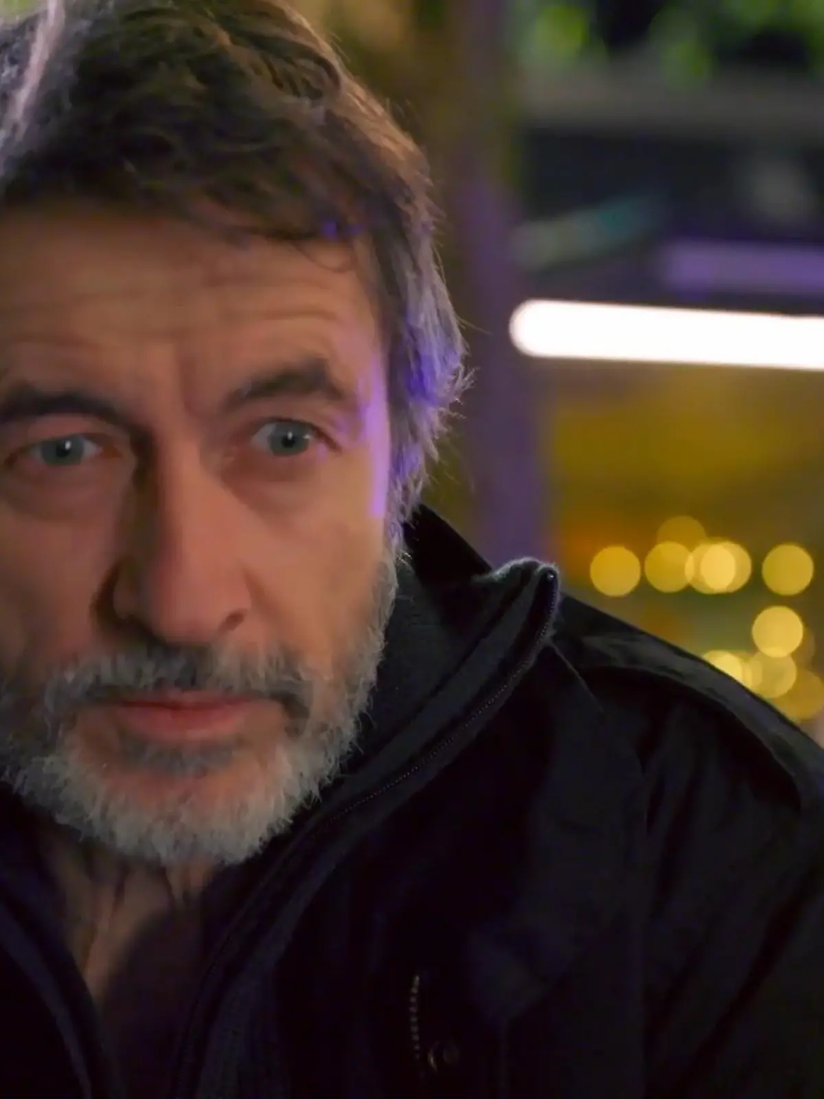 Bild zu: "Jori erkennt, dass er alles verloren hat"