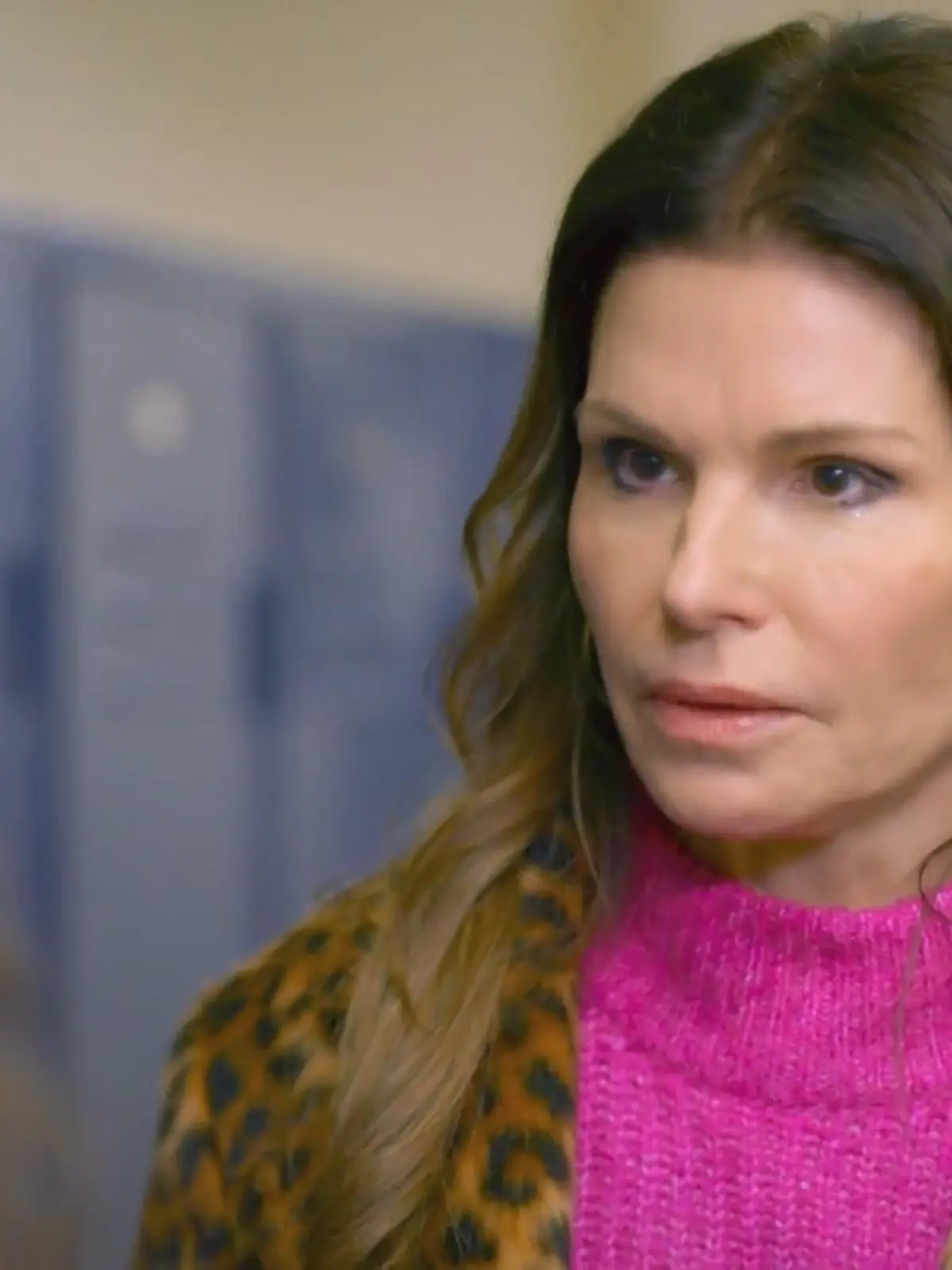 Bild zu: "Britta teilt Naomi etwas mit, das alles verändert"