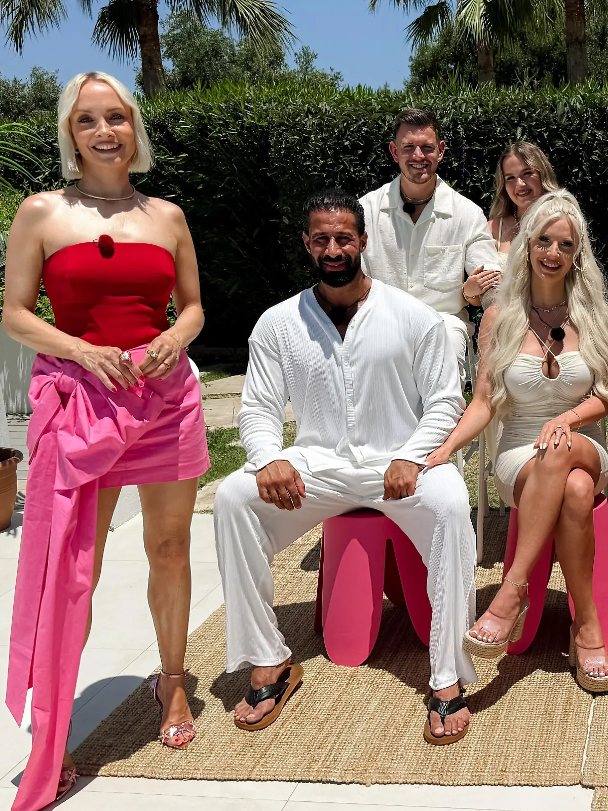 Bild zu: "Diese Paare testen ihre Liebe bei „Temptation Island” 2026"
