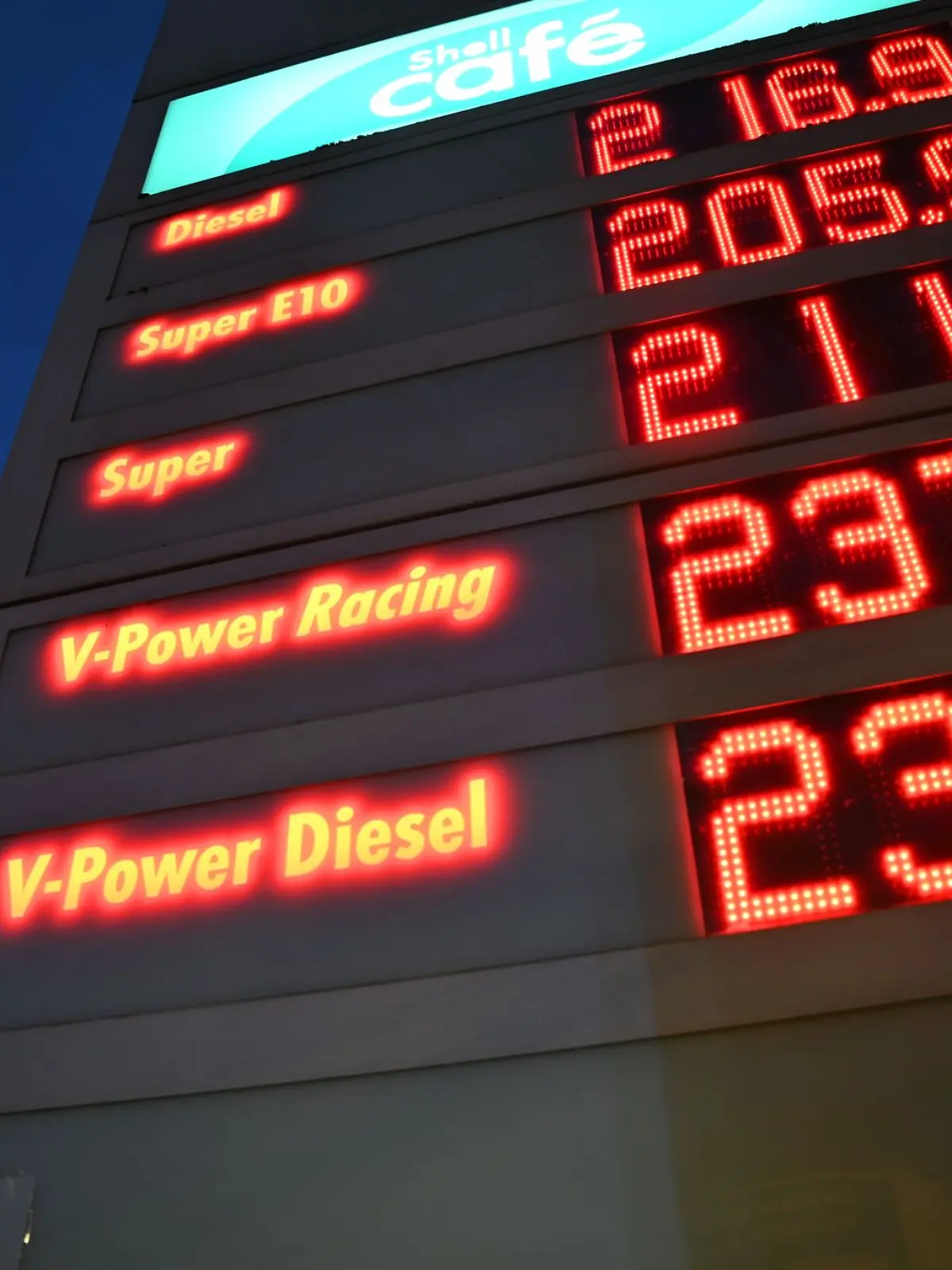 Bild zu: "Endlich! Knallharte Preisregel für Tankstellen kommt"