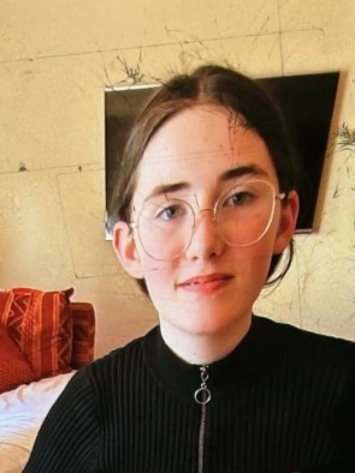 Bild zu: "Mädchen (13) verschwindet auf dem Weg zur Schule: Polizei bittet um Hilfe"