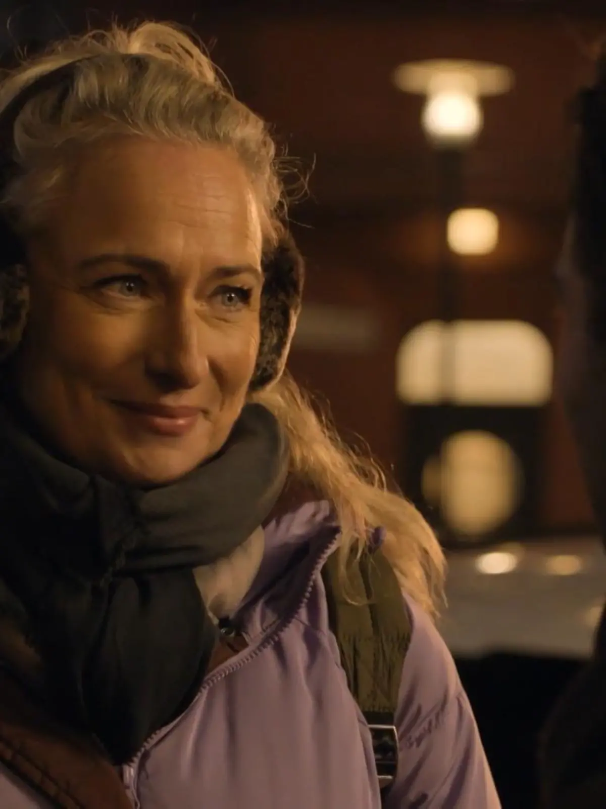 Bild zu: "Maren und Julian verabreden sich für ein Date"