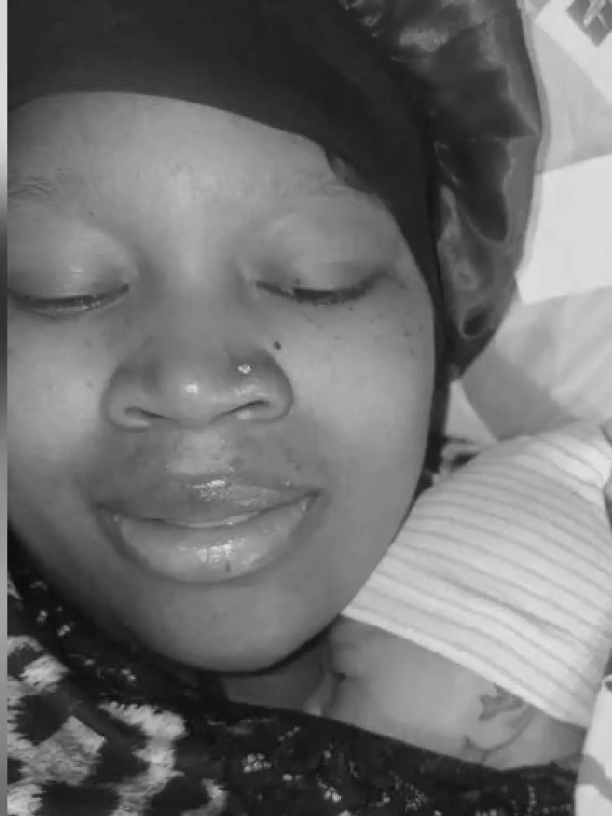 Precious Johnson mit ihrer Tochter Alaia. 