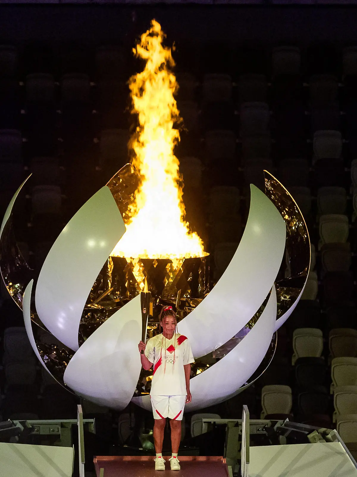  210723 Naomi Osaka of Japan carry the Olympic torch after lighting the Olympic cauldron during the Opening Ceremony of the Tokyo 2020 Olympic Games, Olympische Spiele, Olympia, OS on July 23, 2021 in Tokyo. Photo: Joel Marklund / BILDBYRAN / kod JM / JM0166 bbeng olympic games olympics os ol olympiska spel olympiske leker tokyo2020 tokyo 2020 tokyo-os tokyo-ol invigning invigningsceremoni opening ceremony apningsseremoni *** 210723 Naomi Osaka of Japan carry the Olympic torch after lighting the Olympic cauldron during the Opening Ceremony of the Tokyo 2020 Olympic Games on July 23, 2021 in Tokyo Photo Joel Marklund PICTURE AGENCY code JM JM0166 bbeng olympic games olympics os ol olympiska spel olympiske leker tokyo2020 tokyo 2020 tokyo os tokyo ol inauguration inauguration ceremony opening ceremony opening ceremony, PUBLICATIONxNOTxINxSWExNORxAUT Copyright: JOELxMARKLUND BB210723JM107