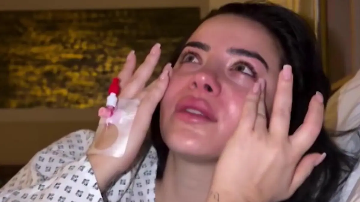 Leyla Heiter in Lebensgefahr wegen Beauty-OP-Komplikationen Magenflüssigkeit in der Lunge