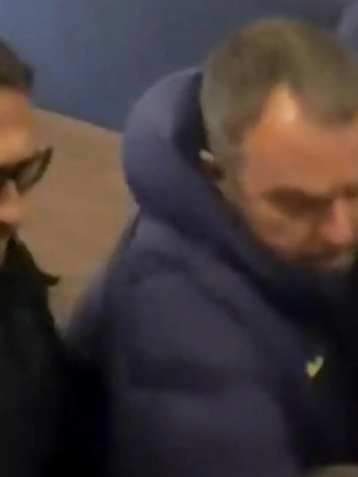 Bild zu: "Kind bedrängt und eingequetscht! Ex-Bundestrainer wird HIER hier zum Helden"