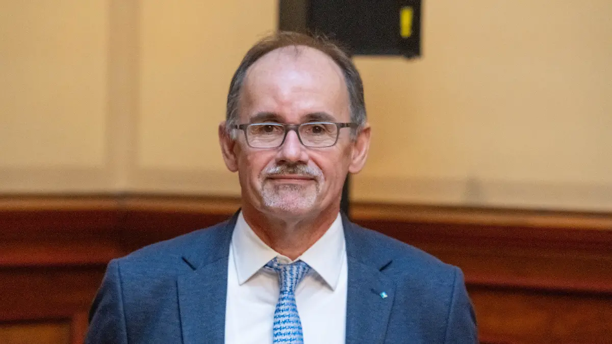 Wolfgang Blank (parteilos) ist Wirtschaftsminister von Mecklenburg-Vorpommern. 