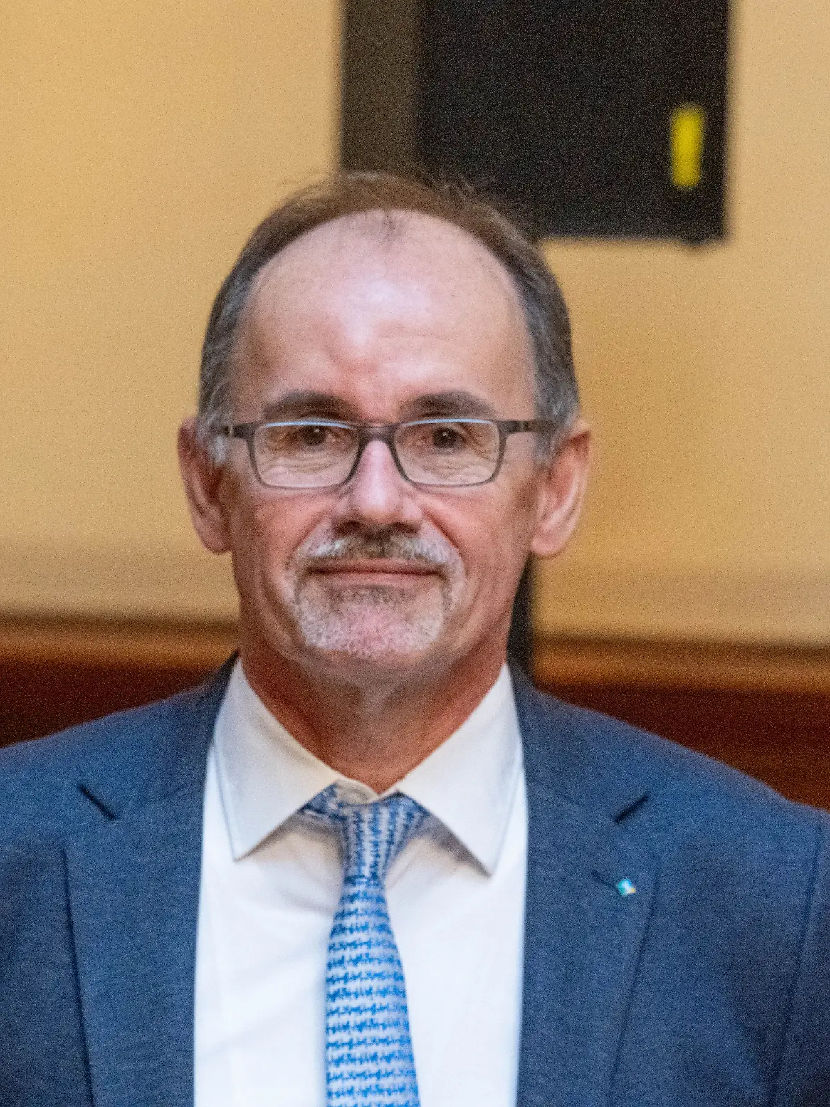 Wolfgang Blank (parteilos) ist Wirtschaftsminister von Mecklenburg-Vorpommern. 