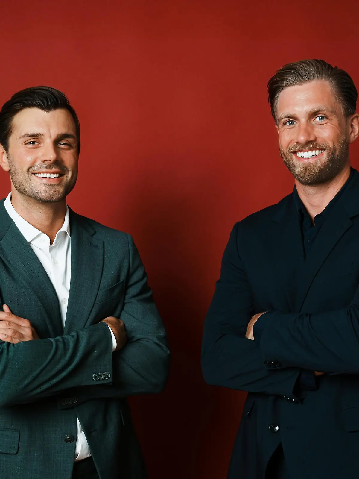 Bild zu: "SIE sind die neuen „Bachelors 2026“ – so ticken die Rosenkavaliere!"