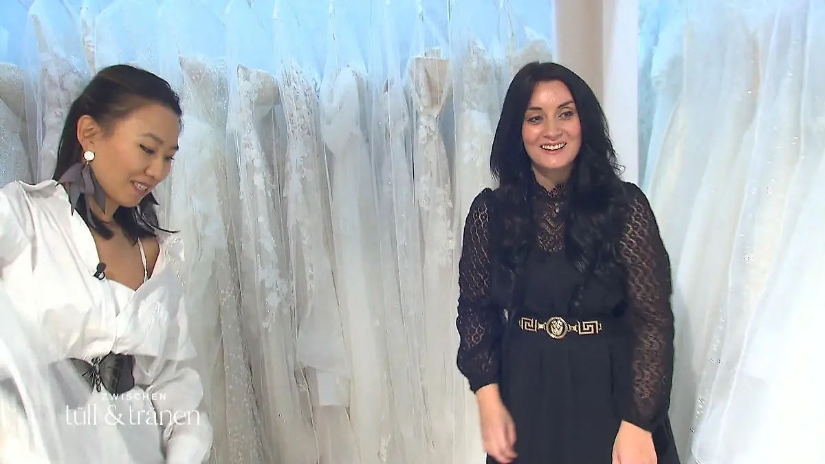 Anjas Brautkleid muss ins Handgepäck passen! Kosmopolitiin mit Plänen