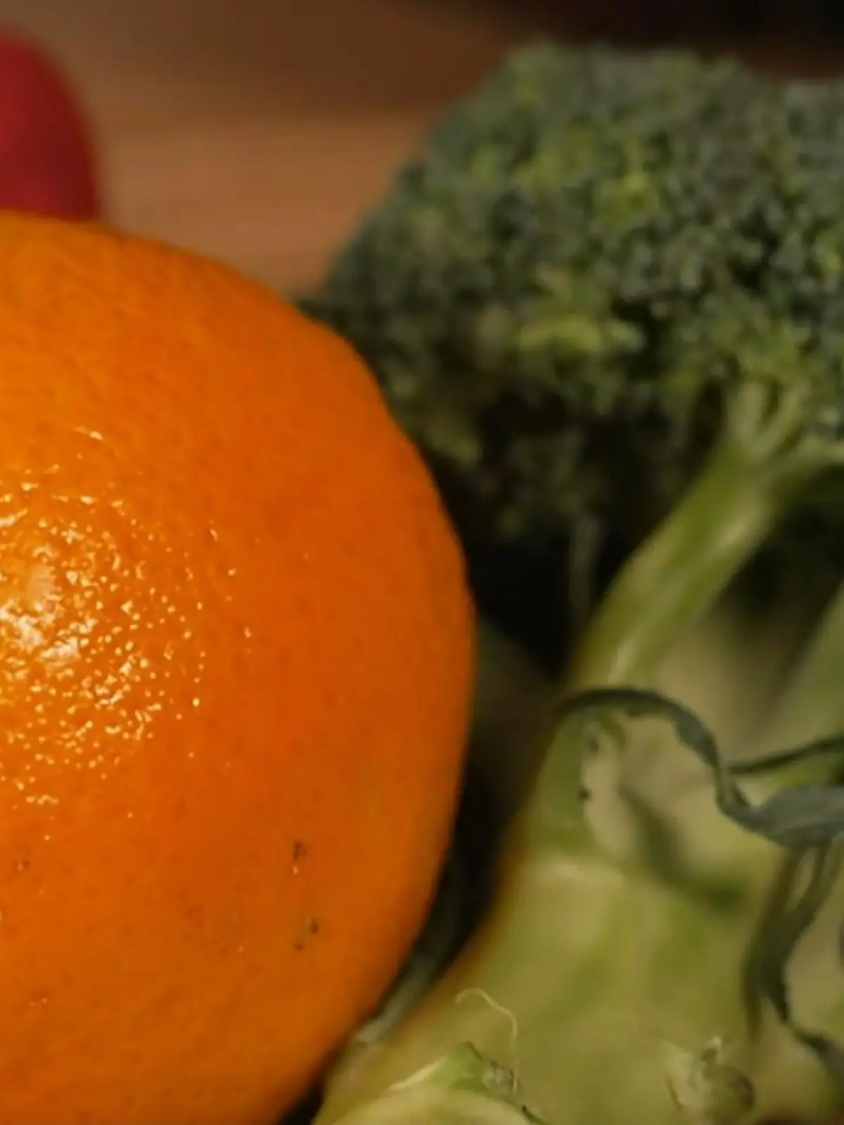 Bild zu: "Vitamincheck bei Obst und Gemüse – ist teuer wirklich besser?"