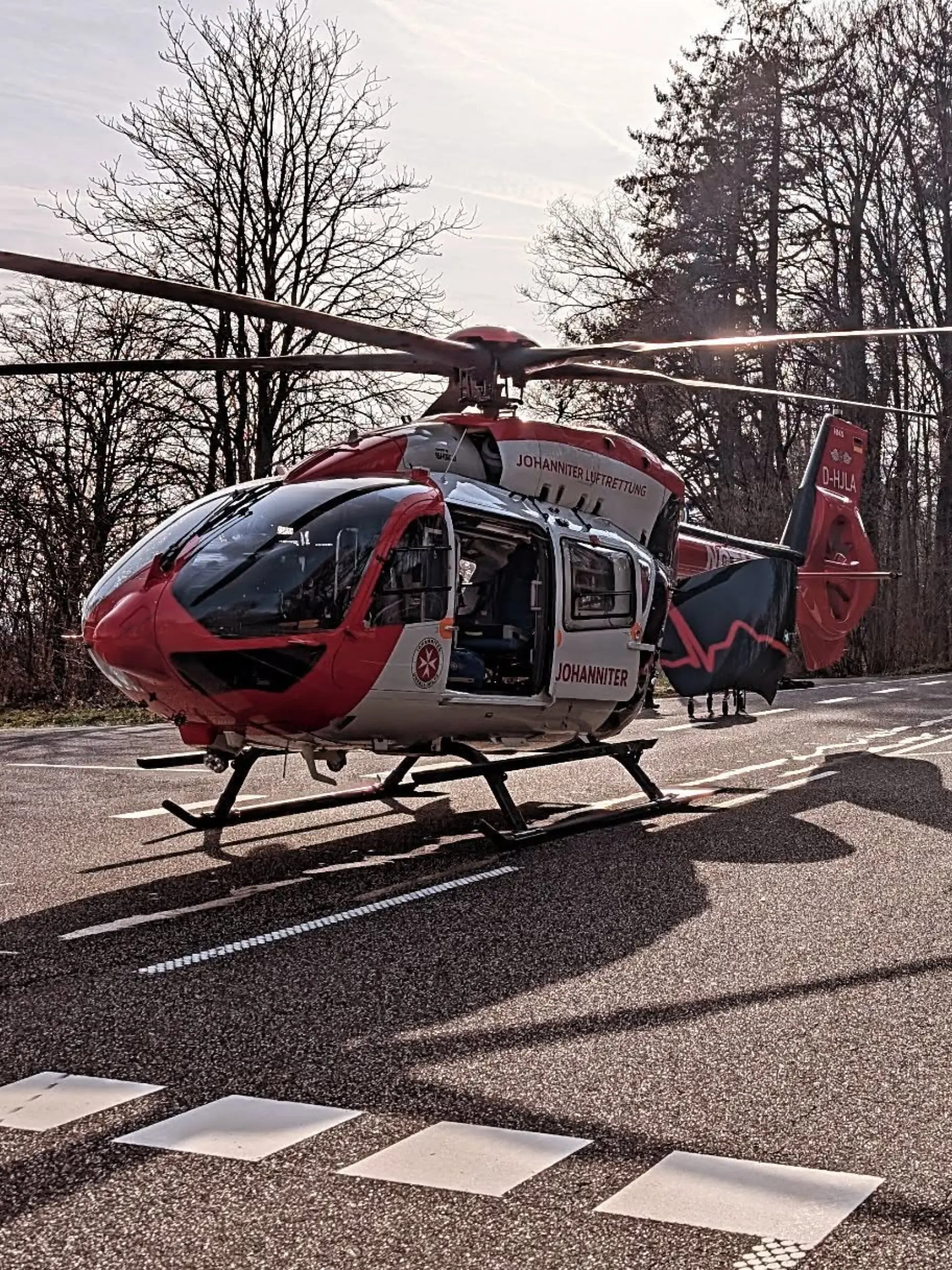 Bild zu: "„Auto als Waffe benutzt“ – jetzt spricht der angefahrene Hubschrauber-Pilot "