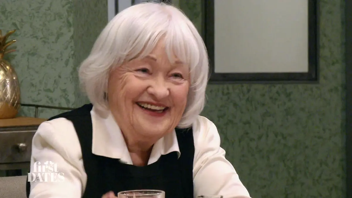 Günter und Rita verstehen sich blendend: Werden gemeinsame Vorlieben zum echten Türöffner? Katzen, Küche, Chemie