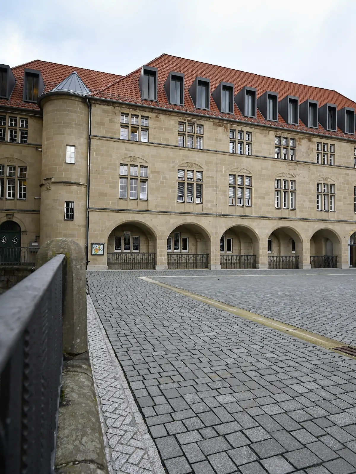 Erzbischöfliches Generalvikariat in Paderborn *** NUR FÜR REDAKTIONELLE ZWECKE *** EDITORIAL USE ONLY ***Außenansicht des Erzbischöflichen Generalvikariat am 18. Februar 2020 in Paderborn. Deutschland NRW Paderborn Copyright: AndreasxBuck *** Archiepiscopal Generalvikariat in Paderborn *** ONLY FOR EDITORIAL PURPOSE *** EDITORIAL USE ONLY *** P exterior view of archiepiscopal Generalvikariat on 18 February 2020 in Paderborn Germany NRW Paderborn Copyright AndreasxBuck Copyright: AndreasxBuck doc79ck0tcs2121jyfzf203i EDITORIAL USE ONLY