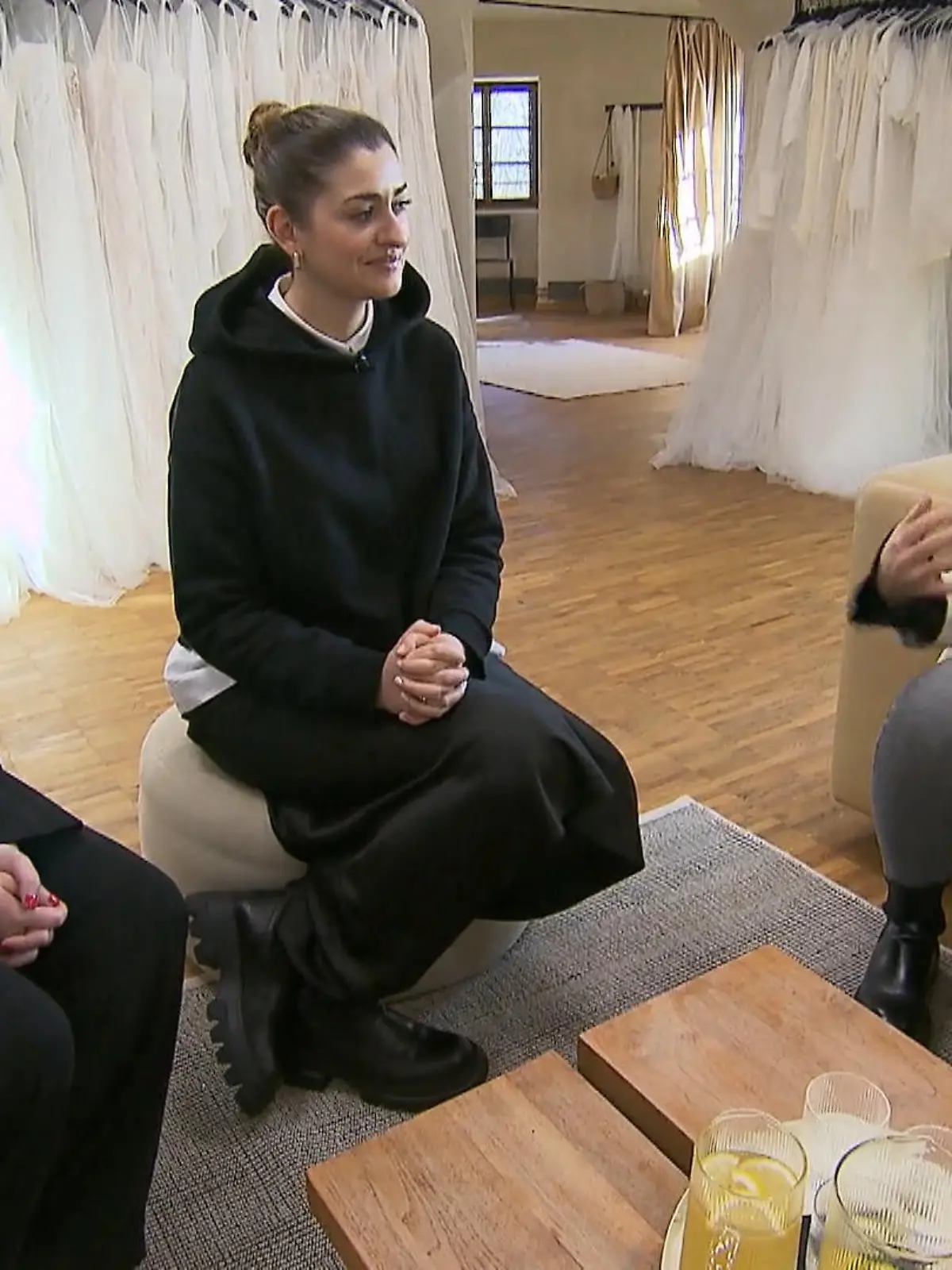 Bild zu: "Milena möchte es schlicht, aber trotzdem elegant"