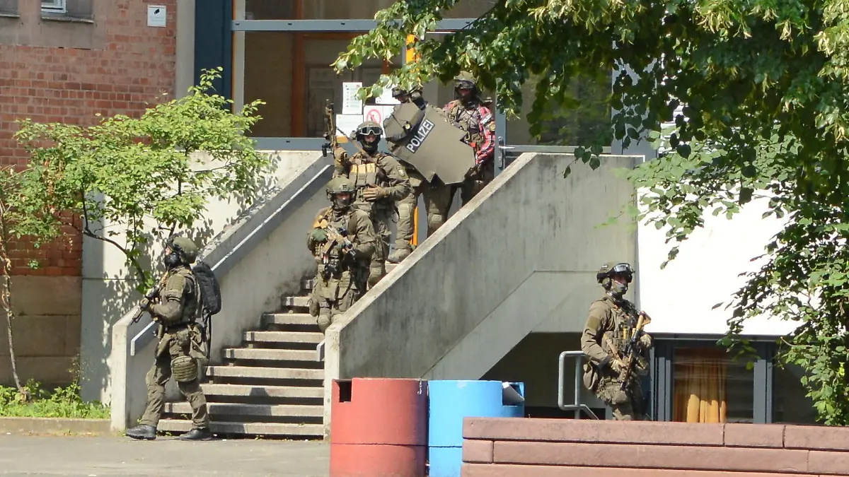 Polizeieinsatz an einer Schule in Nürnberg