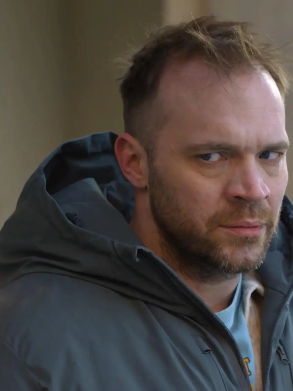 Bild zu: "Nina redet Erik ins Gewissen"