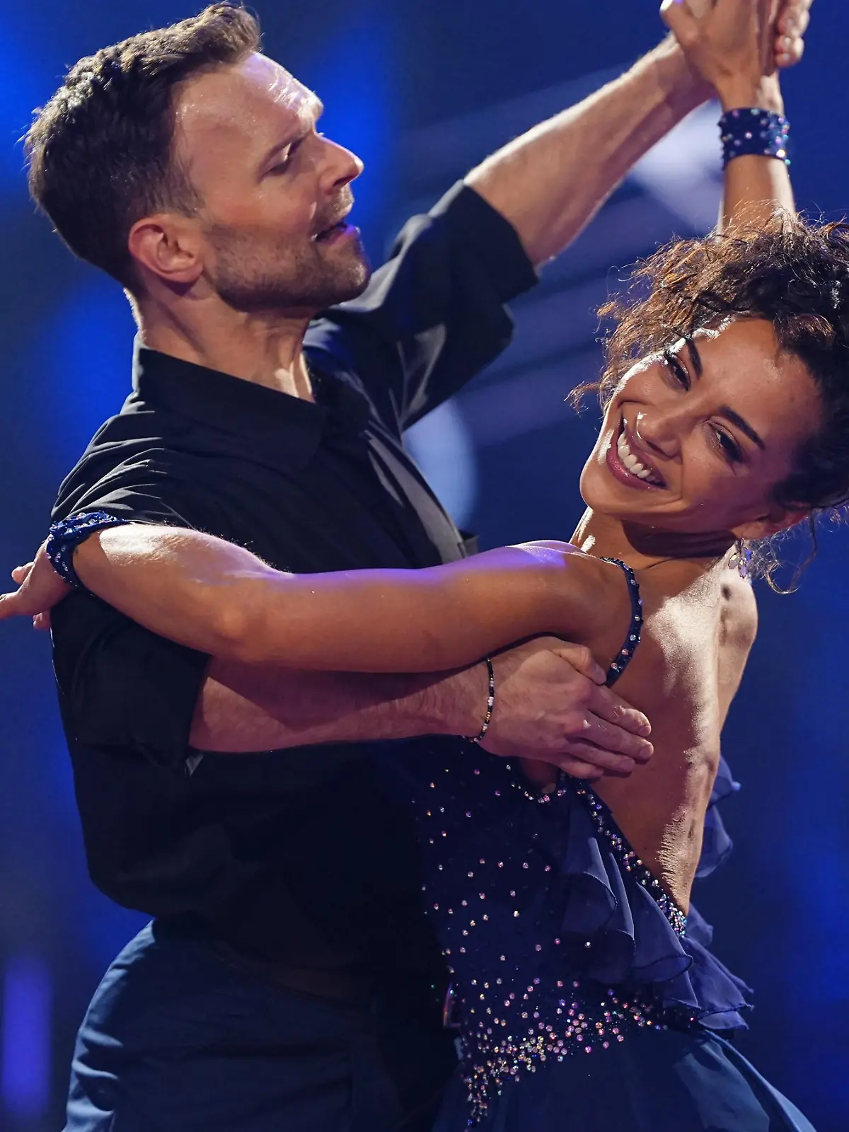 Bild zu: "Dieser Langsame Walzer zu „Hero“ hat für Nadja Benaissa eine besondere Bedeutung"