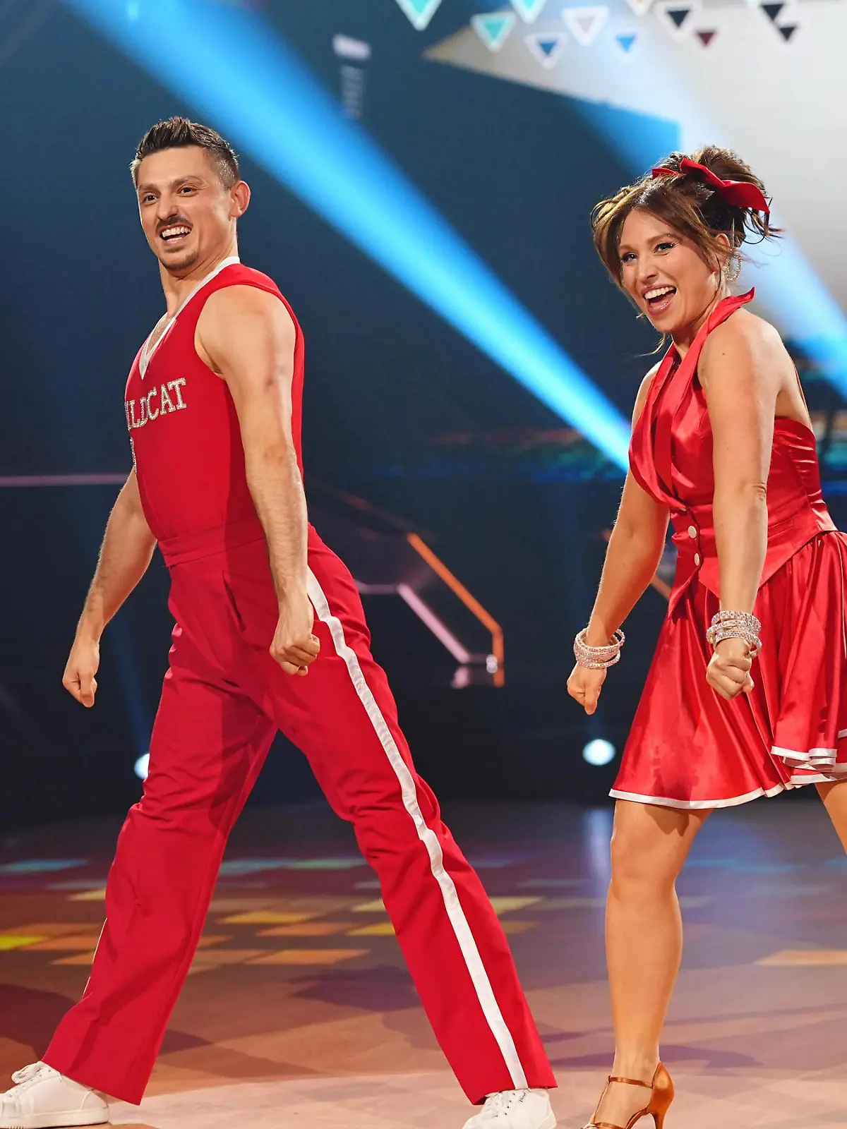 Bild zu: "Bibi Heinicke lebt in Show 2 ihren Teenage Dream zu „We’re All In This Together” "