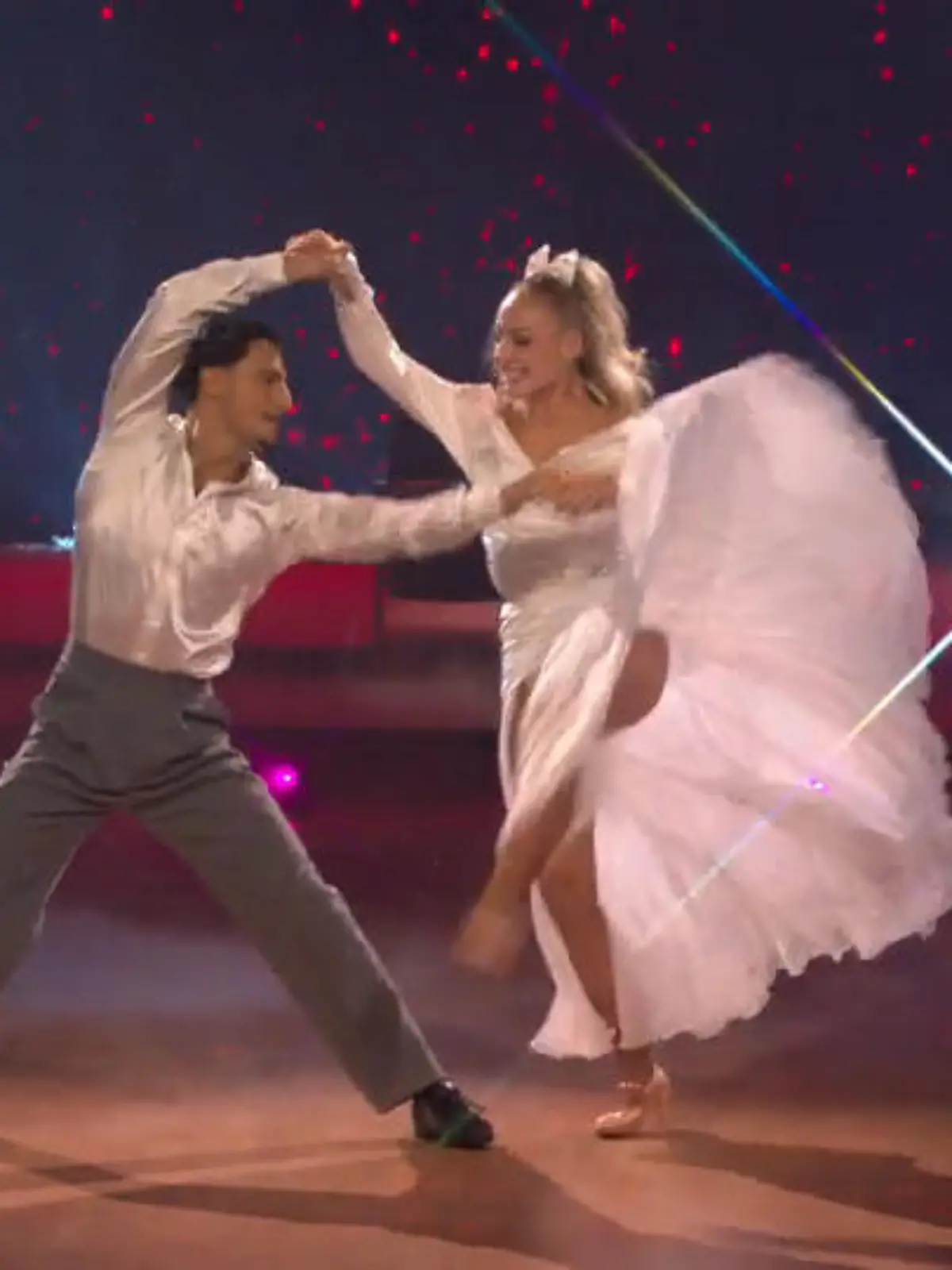 Bild zu: "Wiener Walzer voller Gefühl: Milano und Marta zeigen ihre emotionale Seite"