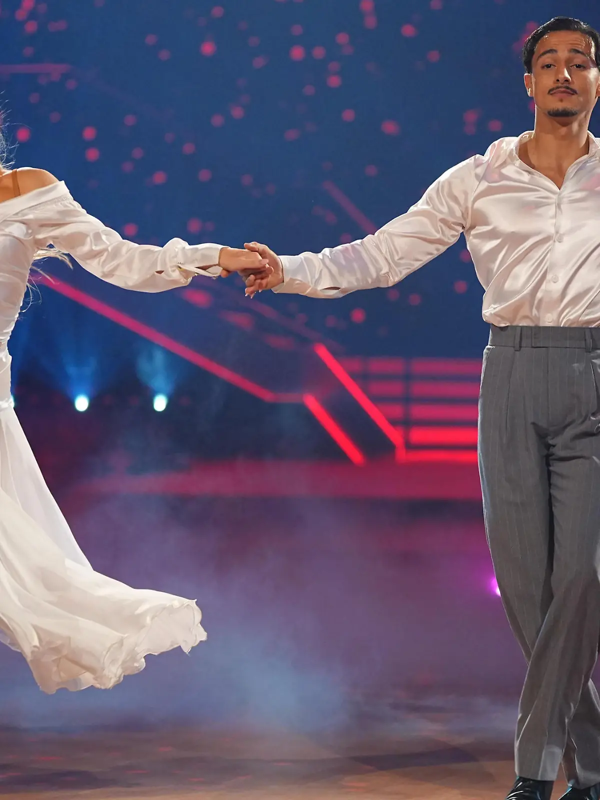 Bild zu: "Milano und Marta Arndt lassen mit Wiener Walzer das Popcorn knallen"