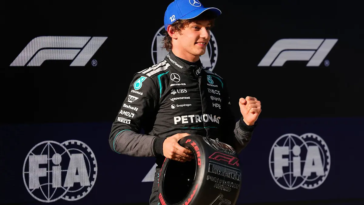 Kimi Antonelli schreibt in Shanghai Geschichte.