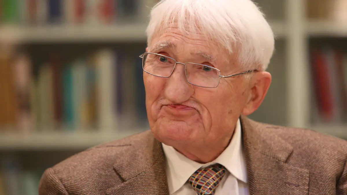  Prof. Jürgen Habermas erhält den Heinrich Heine Preis 2012 *** NUR FÜR REDAKTIONELLE ZWECKE *** EDITORIAL USE ONLY ***Prof. Jürgen Habermas erhält den Heinrich Heine Preis 2012 der Stadt Düsseldorf , PK im Heine Institut , Deutschland NRW Düsseldorf Copyright: STEFANxAREND *** Prof Jürgen Habermas receives the Heinrich Heine Price 2012 *** ONLY FOR EDITORIAL PURPOSE *** EDITORIAL USE ONLY *** P Prof Jürgen Habermas receives the Heinrich Heine Price 2012 the City Düsseldorf , PK at Heine Institute , Germany NRW Düsseldorf Copyright STEFANxAREND Copyright: STEFANxAREND docnrwhugopicture52873183 EDITORIAL USE ONLY